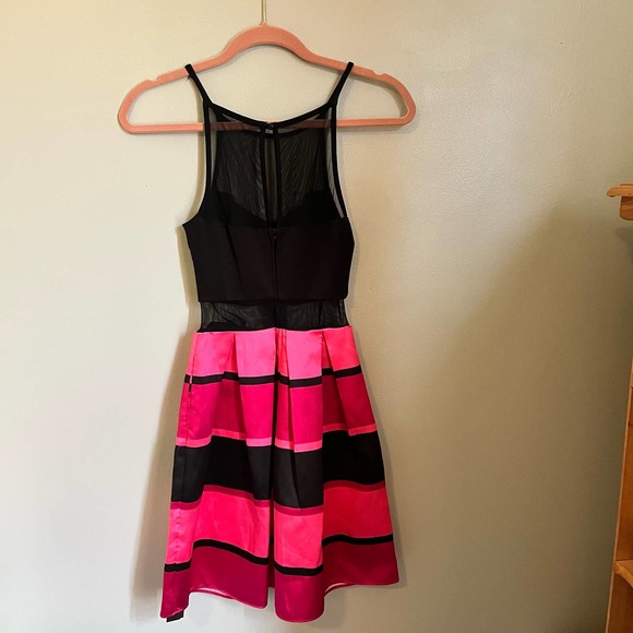 IN San Francisco Cocktail Social Dress Size 1 - Picture 4 of 7